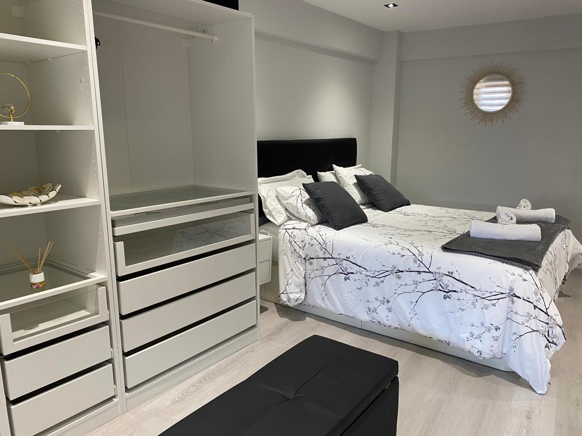 Ferienwohnung Piso Deluxe Centro Cerca Del Bec Barakaldo Exterior foto